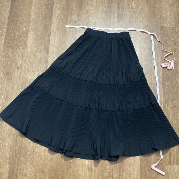 Dazy medium crinkled skirt black - Picture 1 of 4